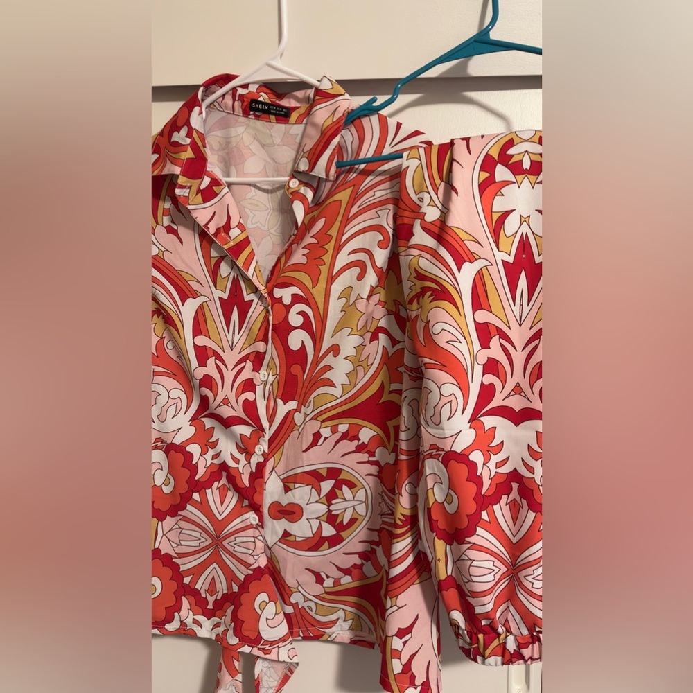SHEIN set - Picture 2 of 2